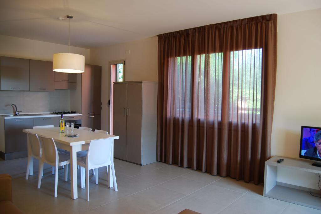 Residenze Al Colle Dei Pini Aparthotel Riccione Cameră foto