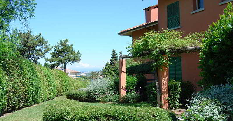 Residenze Al Colle Dei Pini Aparthotel Riccione Exterior foto
