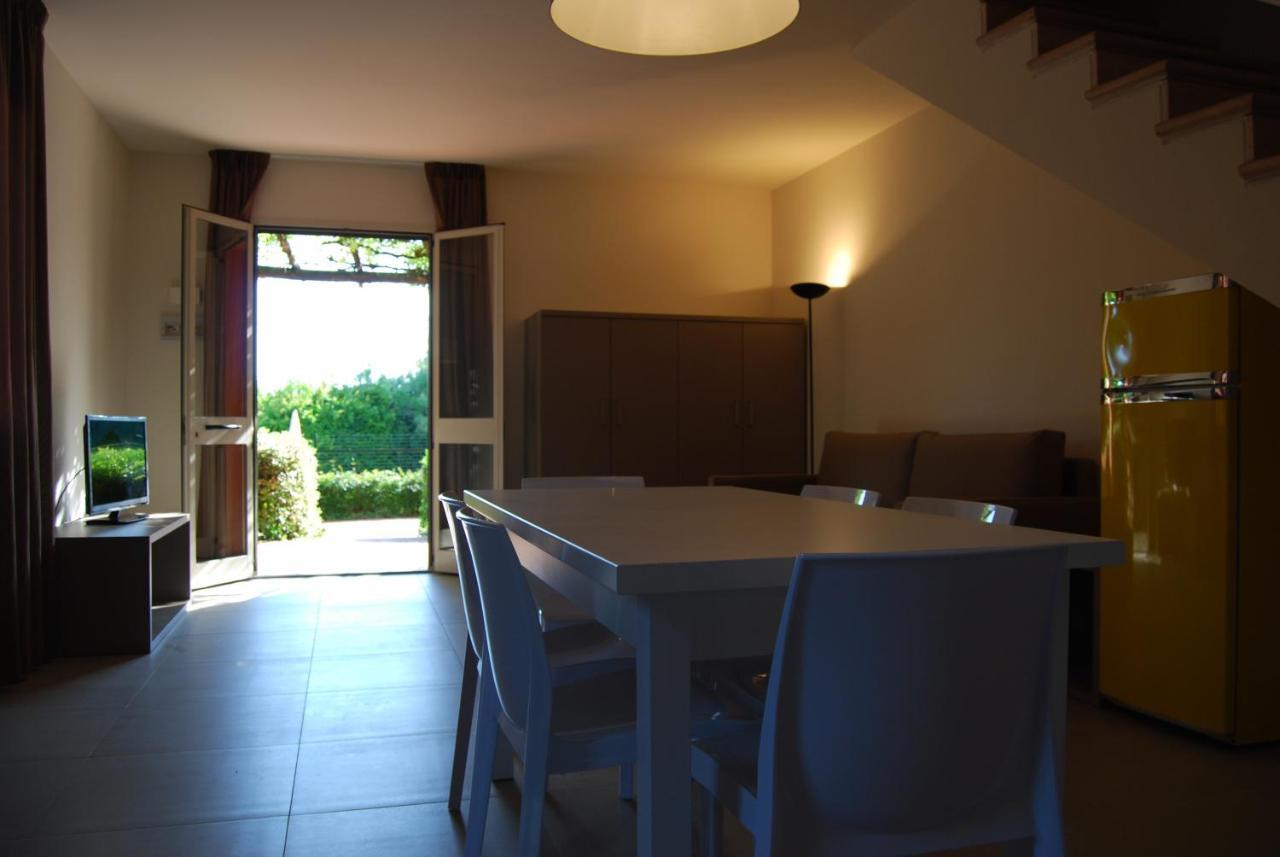 Residenze Al Colle Dei Pini Aparthotel Riccione Exterior foto