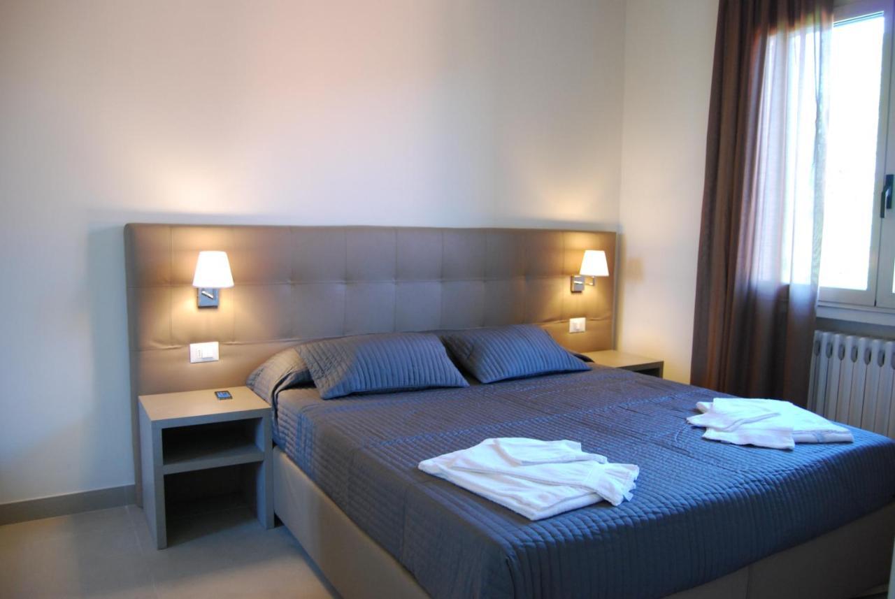 Residenze Al Colle Dei Pini Aparthotel Riccione Exterior foto