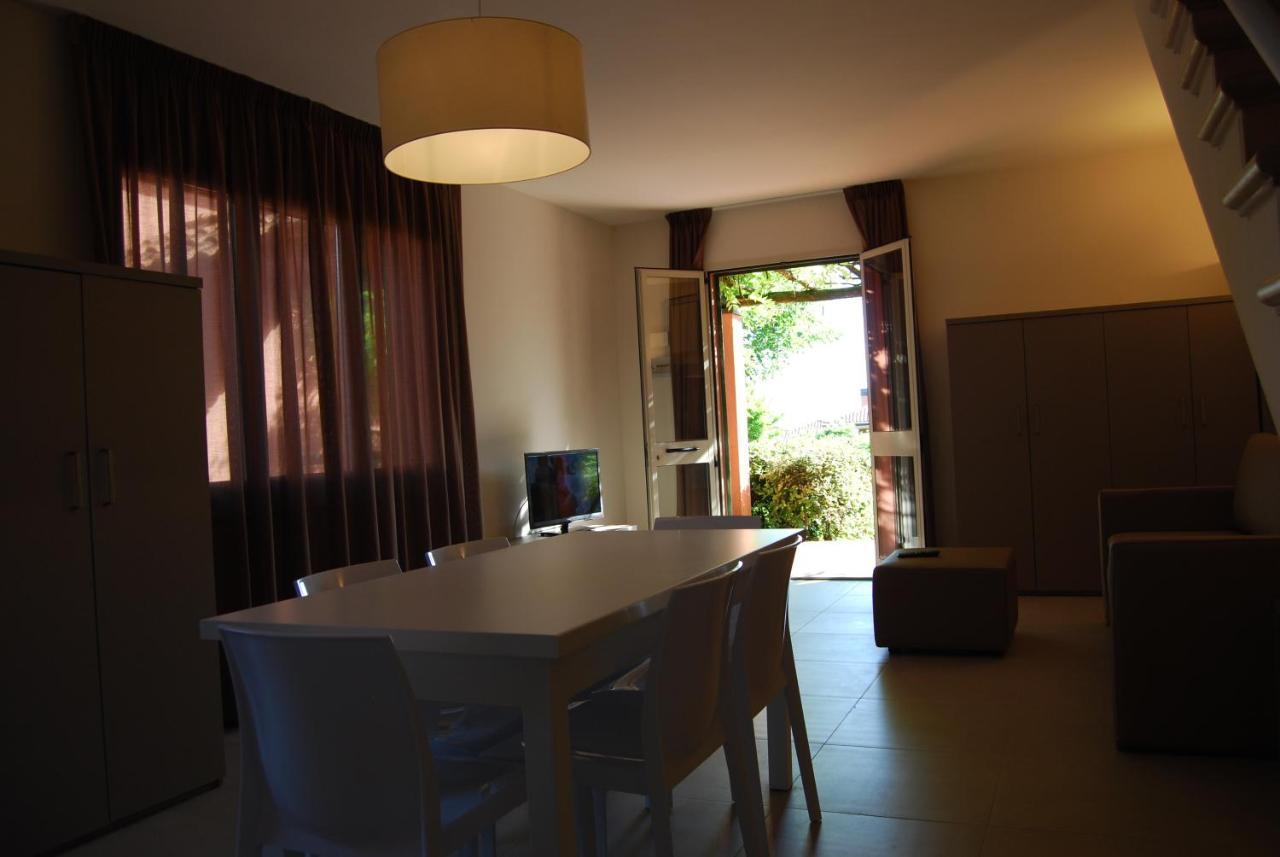 Residenze Al Colle Dei Pini Aparthotel Riccione Exterior foto